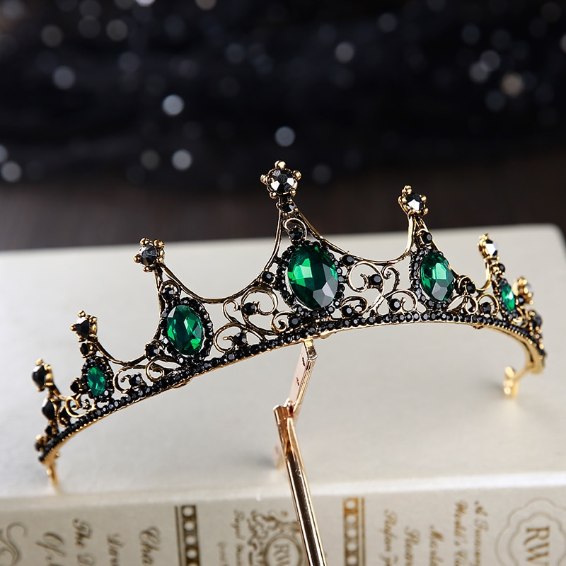 Princesskrona: Tiaror och Diadem från Kungliga Hovet